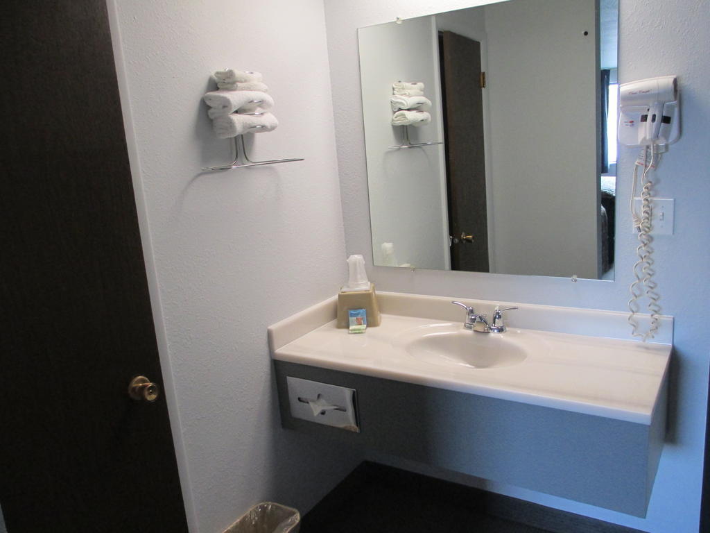 Americas Best Value Inn Billings Oda fotoğraf